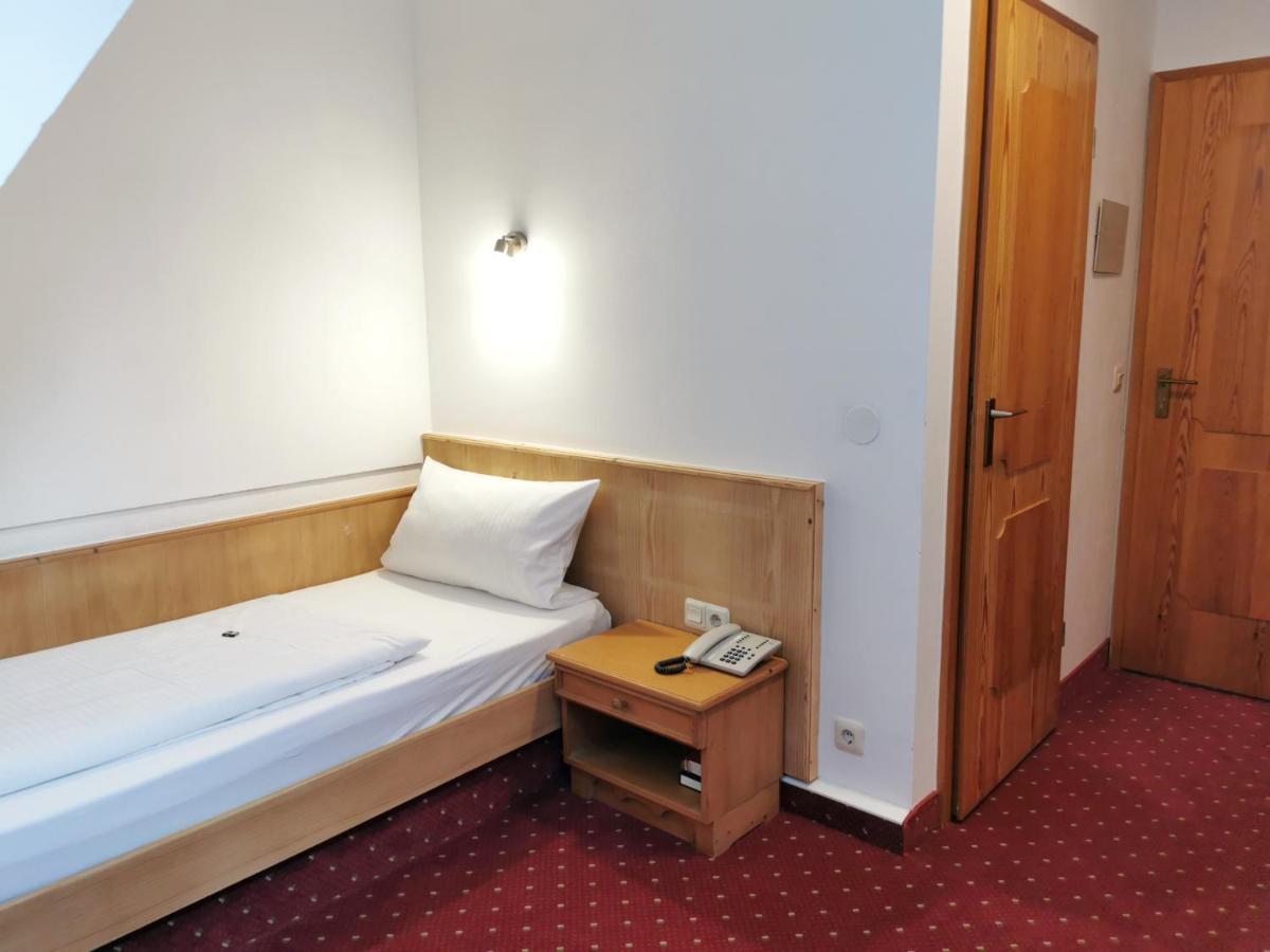 Landhotel Oelmuehle Mombris Εξωτερικό φωτογραφία