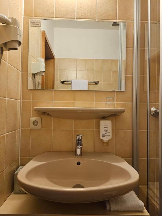 Landhotel Oelmuehle Mombris Εξωτερικό φωτογραφία